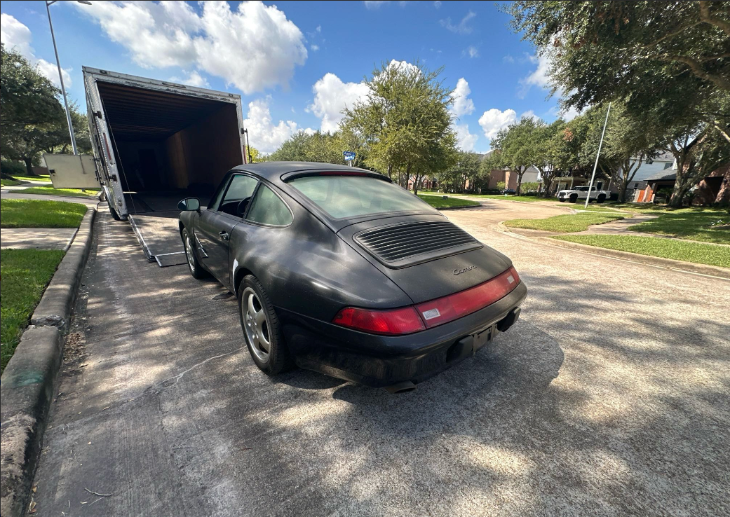 1996 Porsche 911 — classic transport