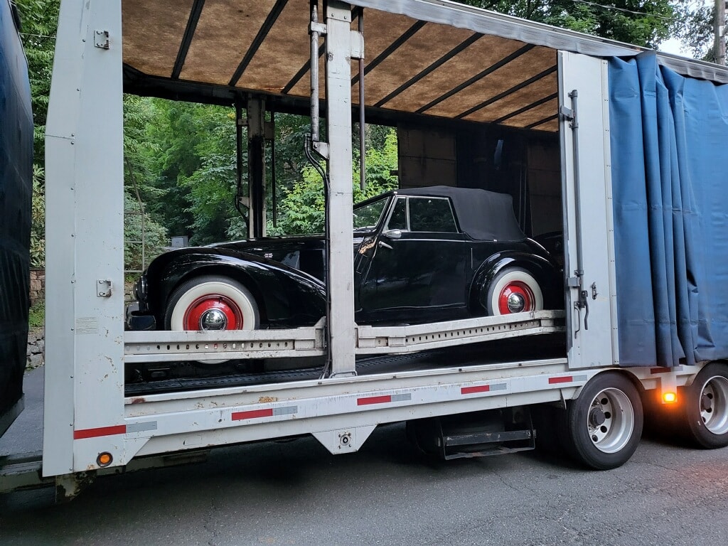 Pre-war classic — soft-side trailer